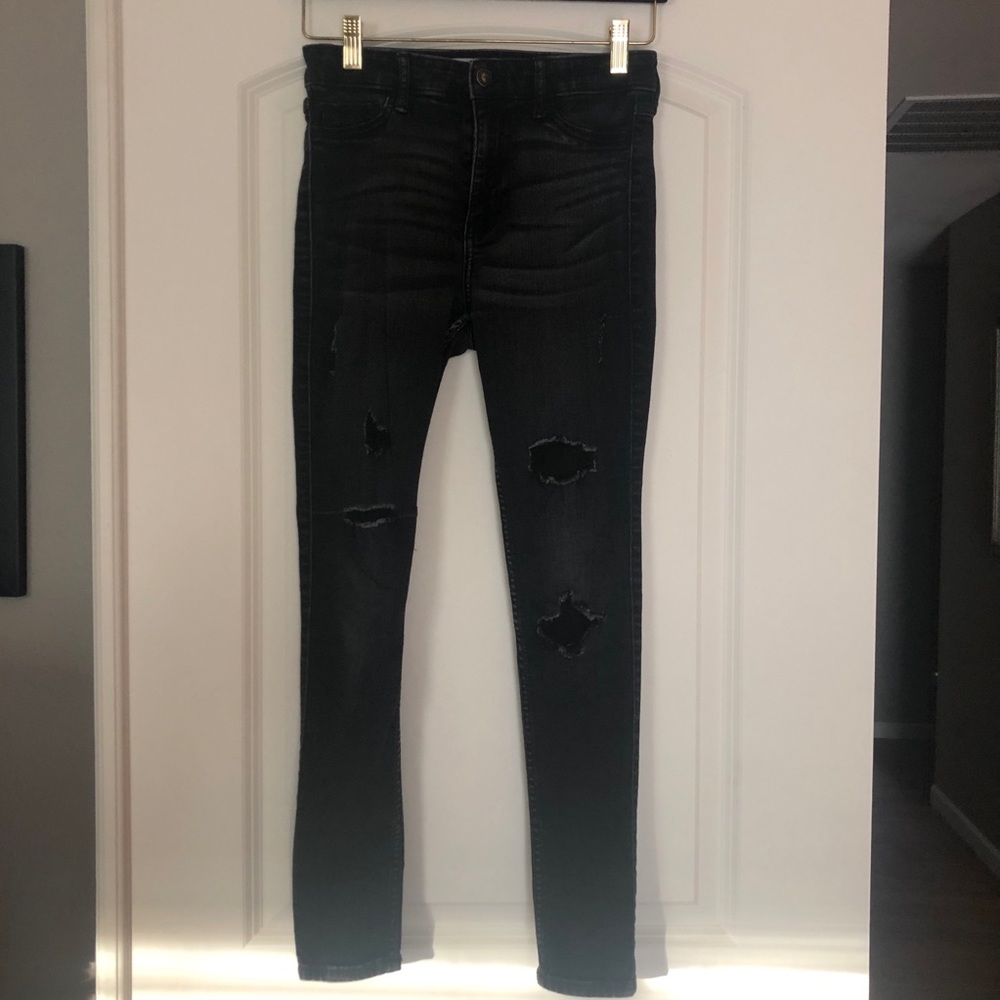 4/$25 Charcoal high-waisted ripped skinny jeans
